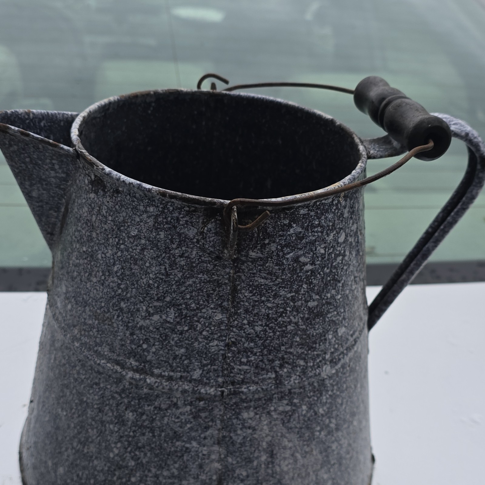 Vtg Large Gray Speckled Graniteware Enamelware Cowboy Coffee Pot Kettle 11