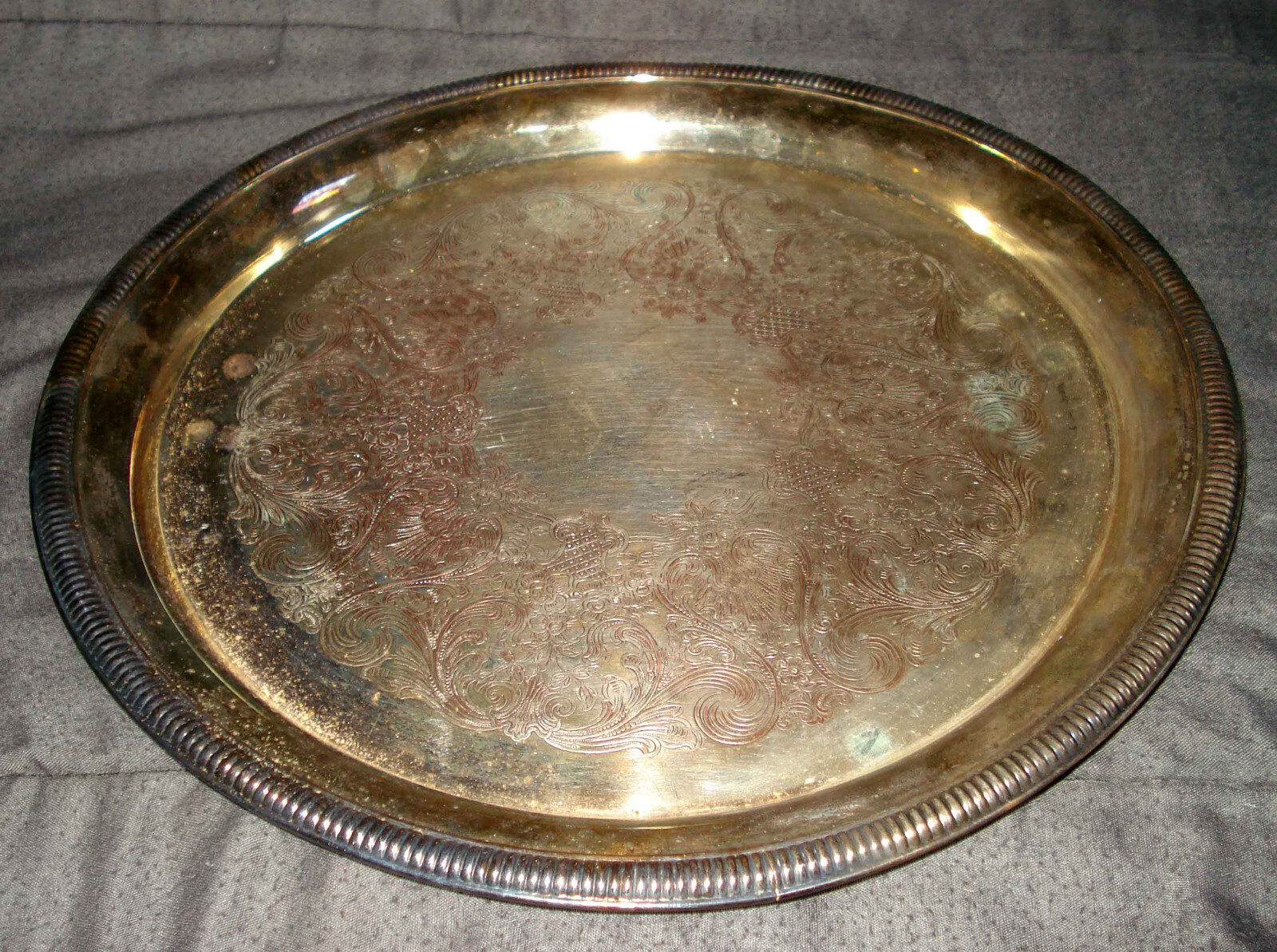 Vintage International Silver Co 12 ¼” Silverplate Flower Bouquet Serving Tray Vintage International Silver Co 12 ¼” Silverplate Flower Bouquet Serving Tray