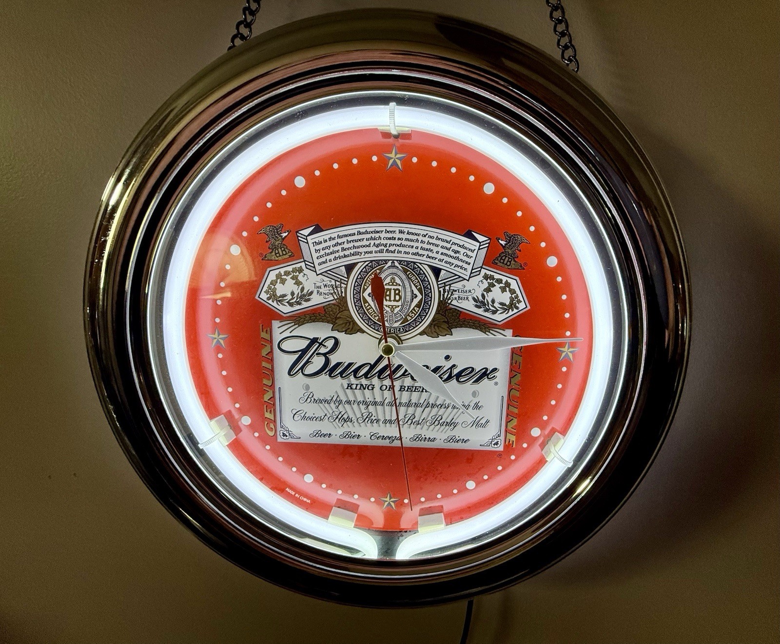 Budweiser King of Beers “Chrome Ring & White Neon Lit Clock”. Licensed In EXC