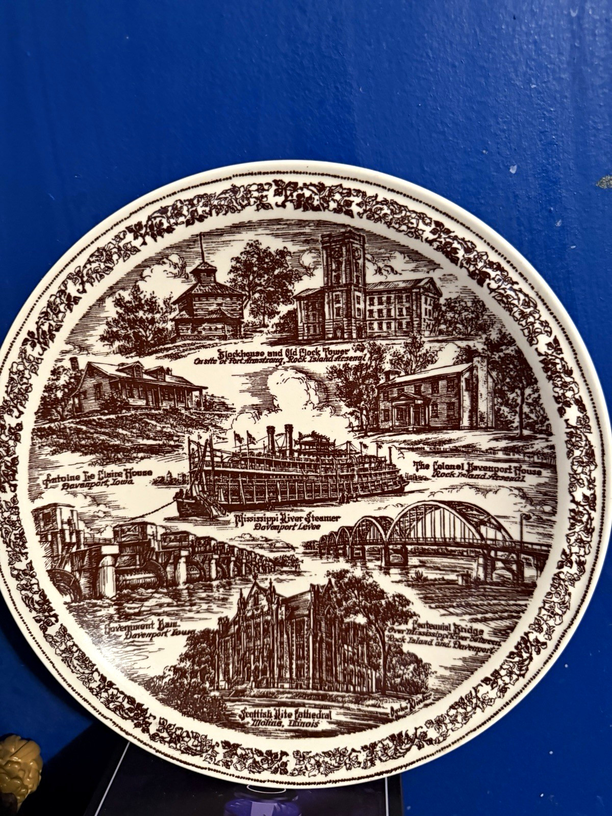 Vernon Kilns Tri-Cities Davenport Rock Island Moline Scenic Collector Plate