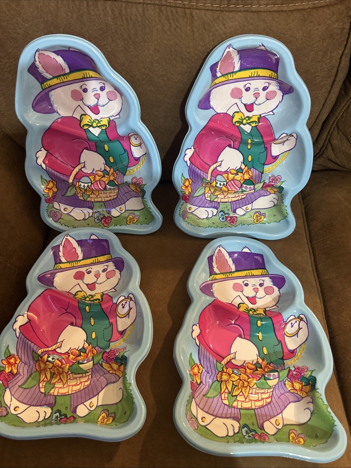 LOT OF 4, VTG,EASTER BUNNY Candy Tray, Berman Industries, Plastic, NEW .SH 