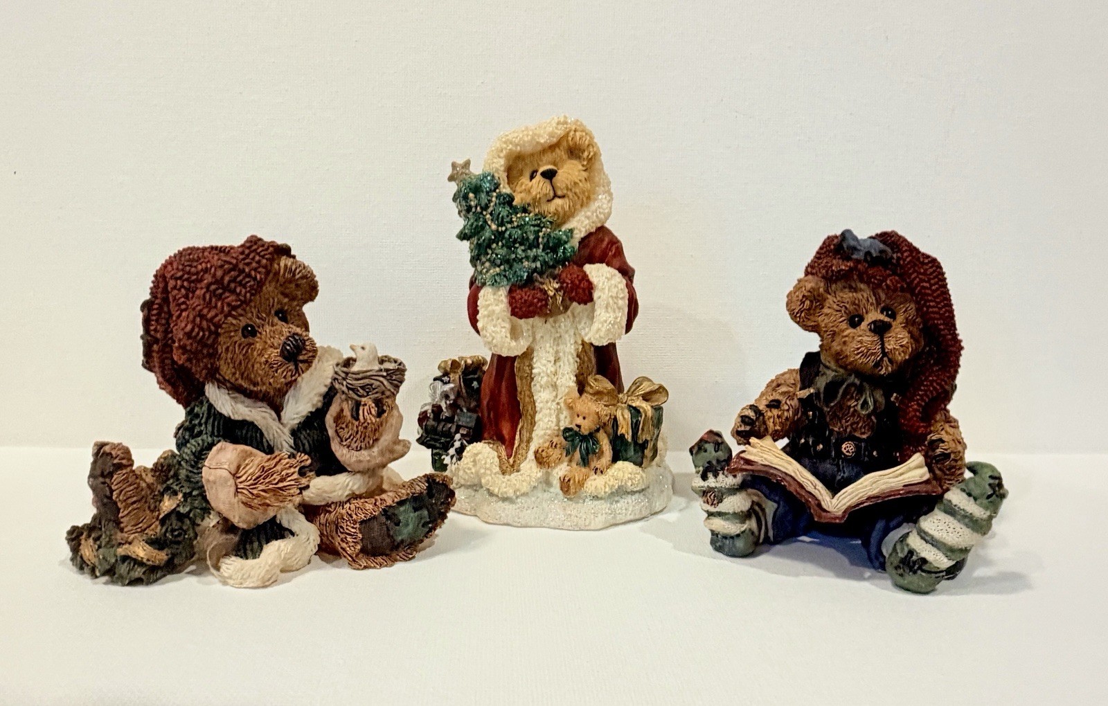 Boyds Bears Christmas Elf Figurines Lot of 3 Elgin Edmund Kringleberry Boyds Bears Christmas Elf Figurines Lot of 3 Elgin Edmund Kringleberry