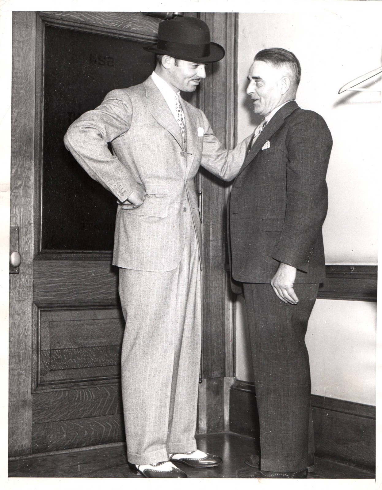 1937 HOLLYWOOD KING CLARK GABLE HID DAD WILLIAM GABLE Candid ORIG Photo J 33