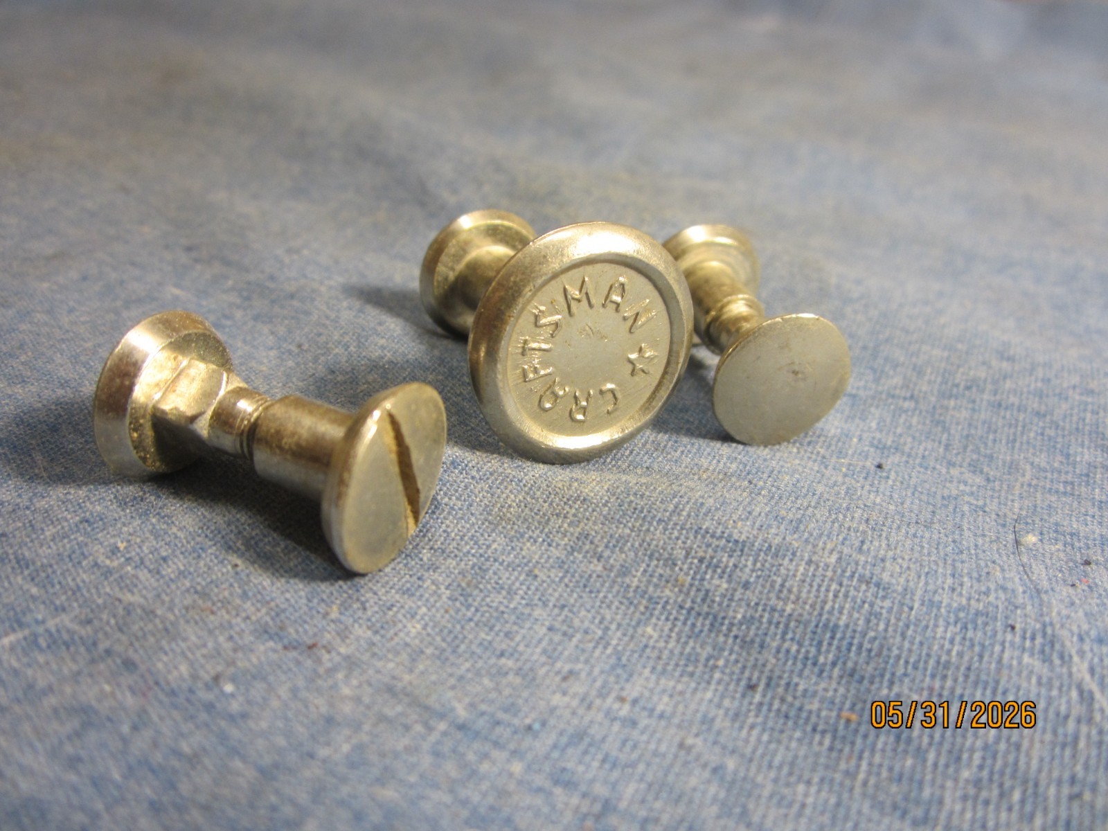 Craftsman Hand Saw Medallion & Screws	(BB)