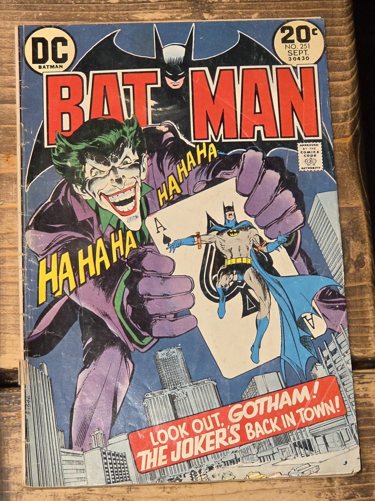 Batman #251 1973 (Iconic Joker Cover) Batman #251 1973 (Iconic Joker Cover)