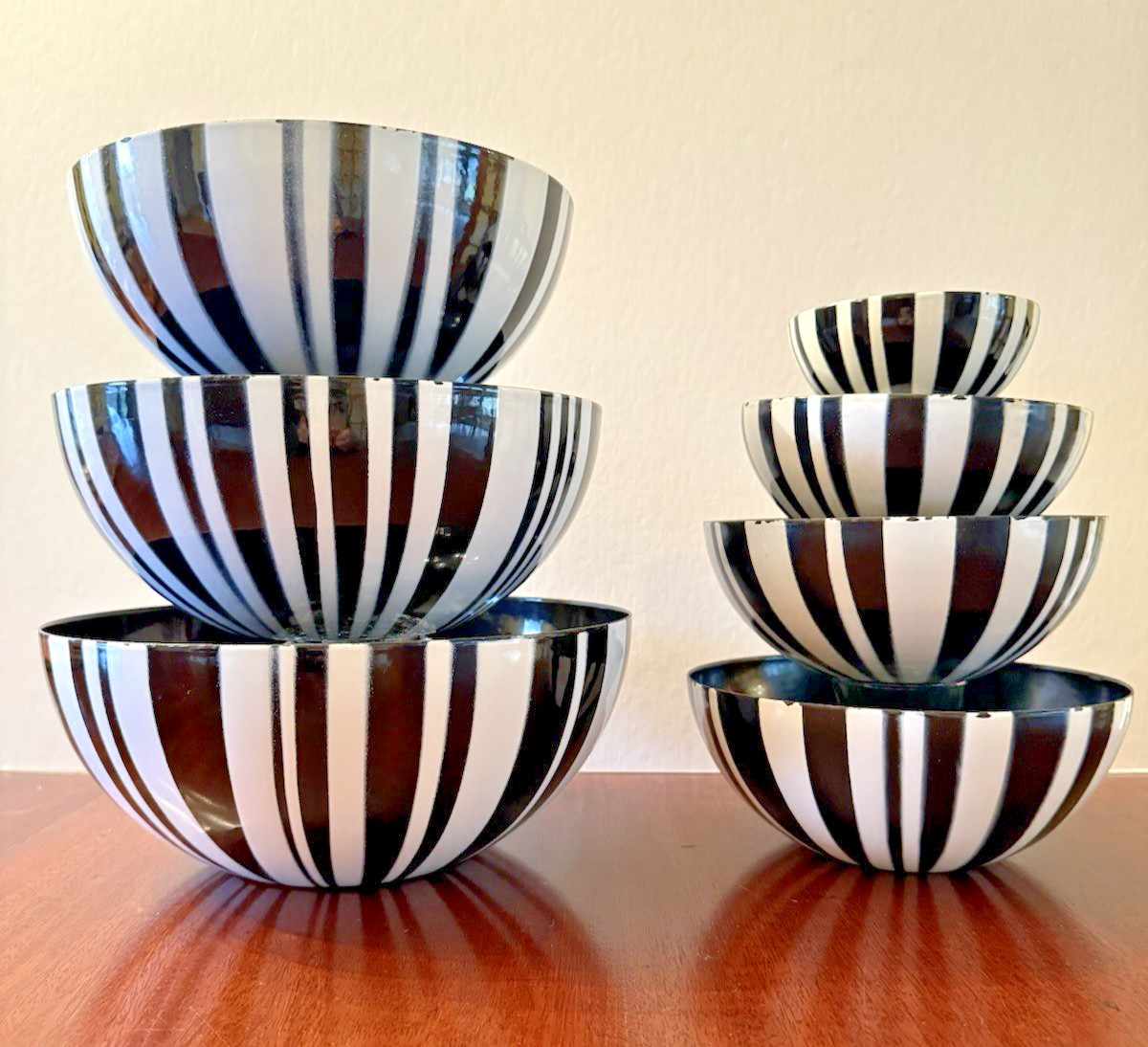 Vintage 1960\'s Catherineholm Enamelware Nested Set of 7 Bowls Black White Stripe