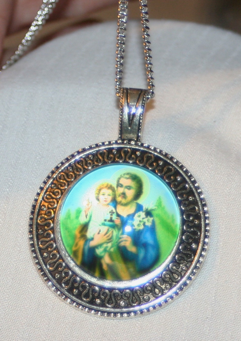 Sloped Swirl Rim Rnd Metal Beaded St. Joseph & Jesus Silvertone Pendant Necklace
