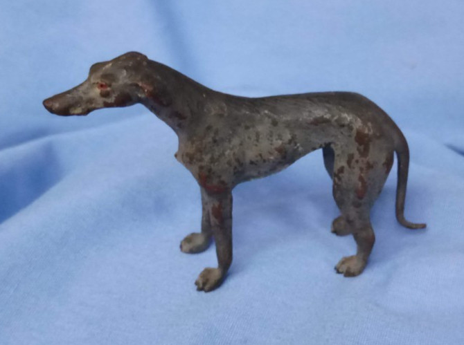 Whippet Italian Greyhound BRONZE dog AUSTRIA mark 3