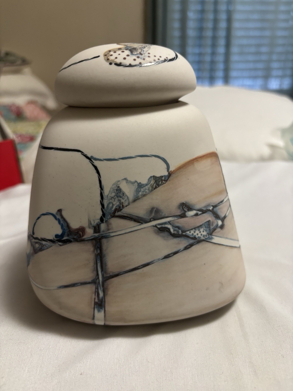 BEAUTIFUL STUDIO POTTERY LIDDED VESSEL  UNSIGNED JAMES ROTHROCK???