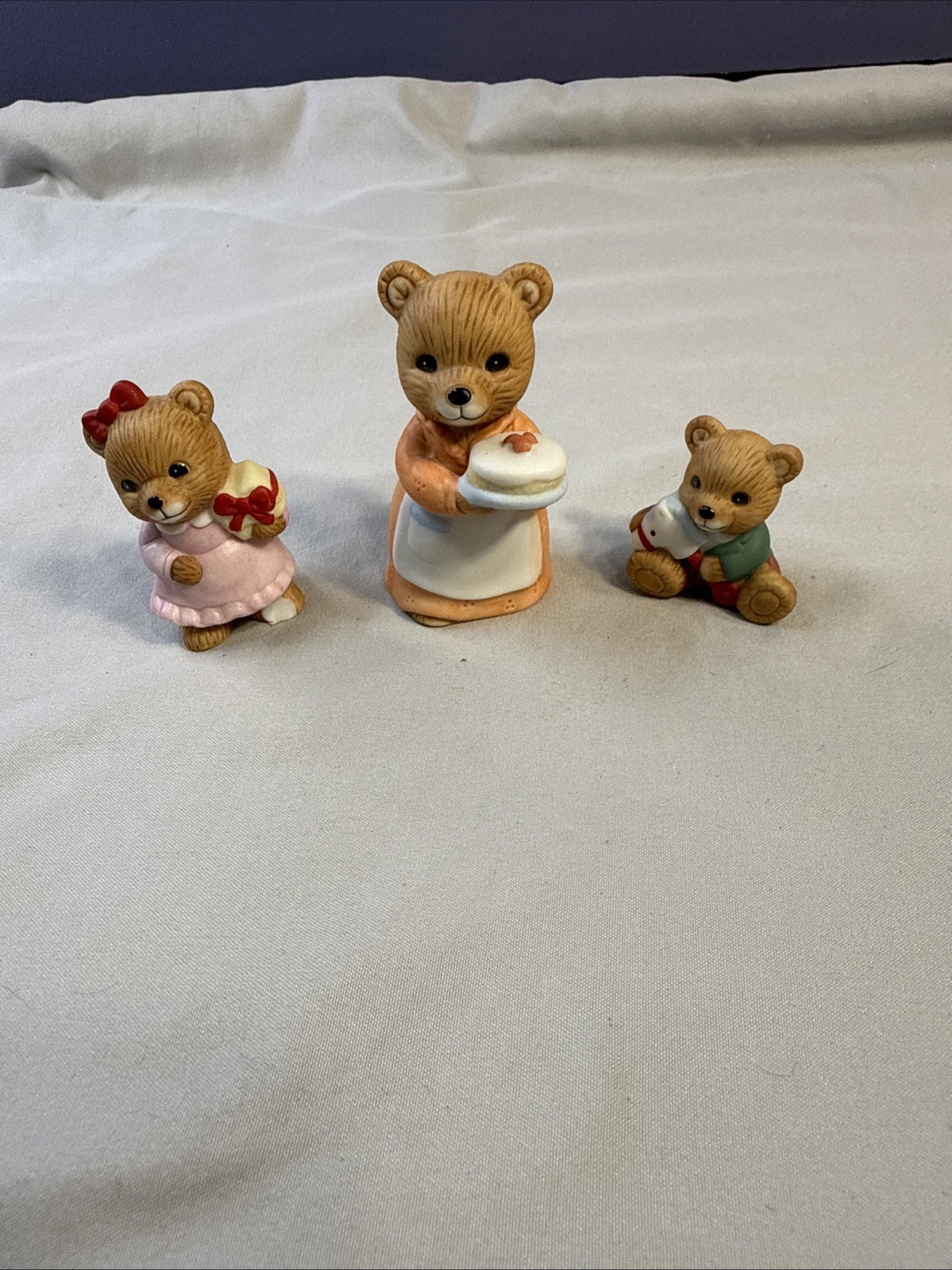 Vintage Homco Birthday / Celebration Bear Figurine Set #5302