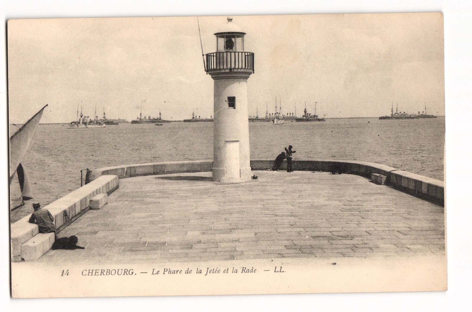 Cherbourg Le Phare de la Jetée et la Rade Lighthouse Warships LL Postcard
