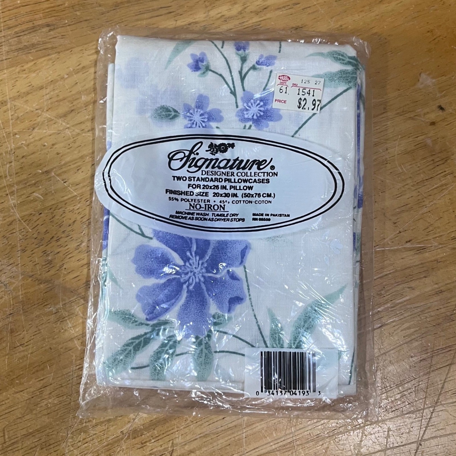 Vtg Signature Designer Collection Purple Floral Standard Pillowcases Set 2 NOS