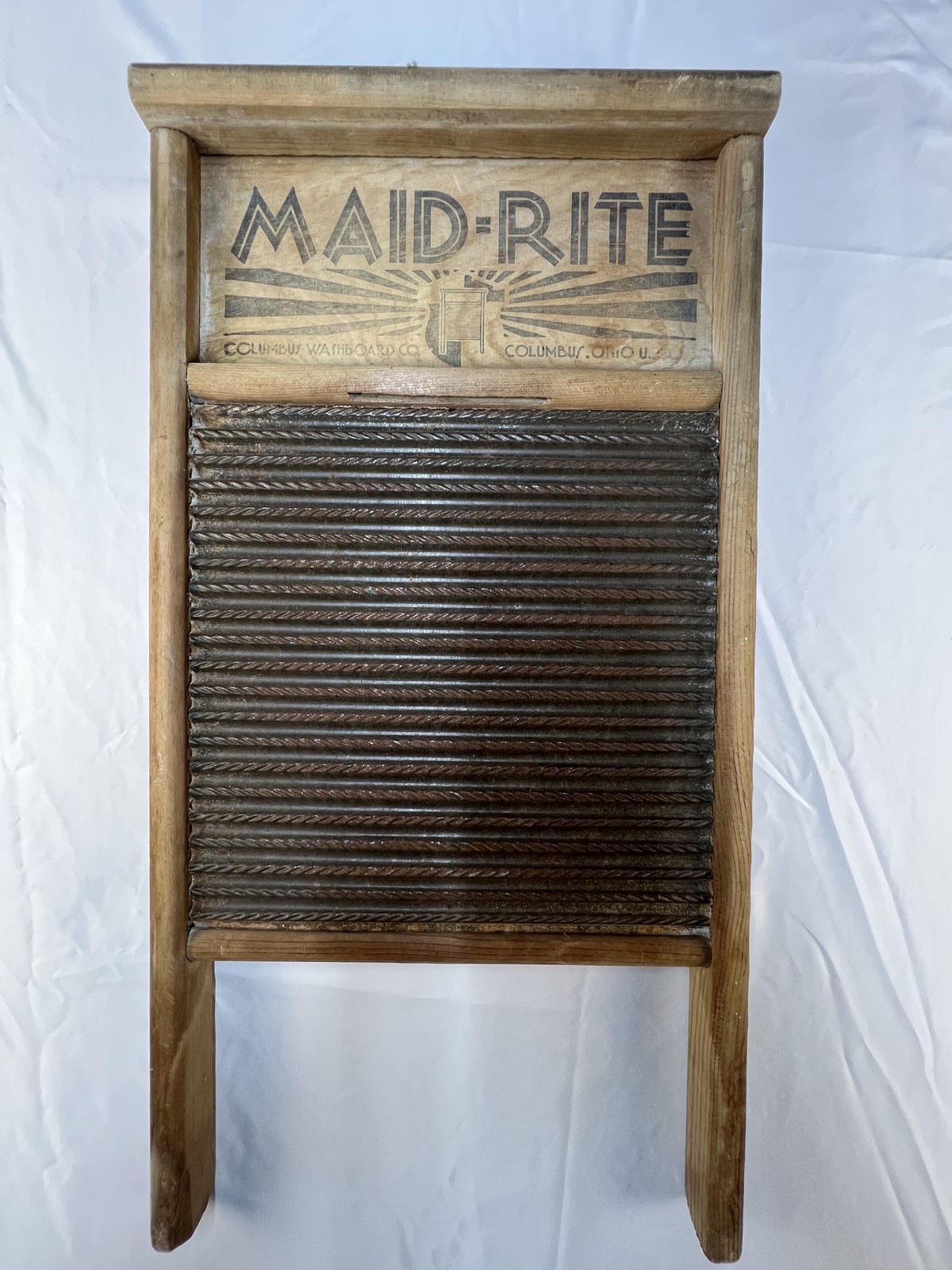 Vintage Maid-Rite Washboard No. 2072 Columbus Washboard Co Standard Family USA
