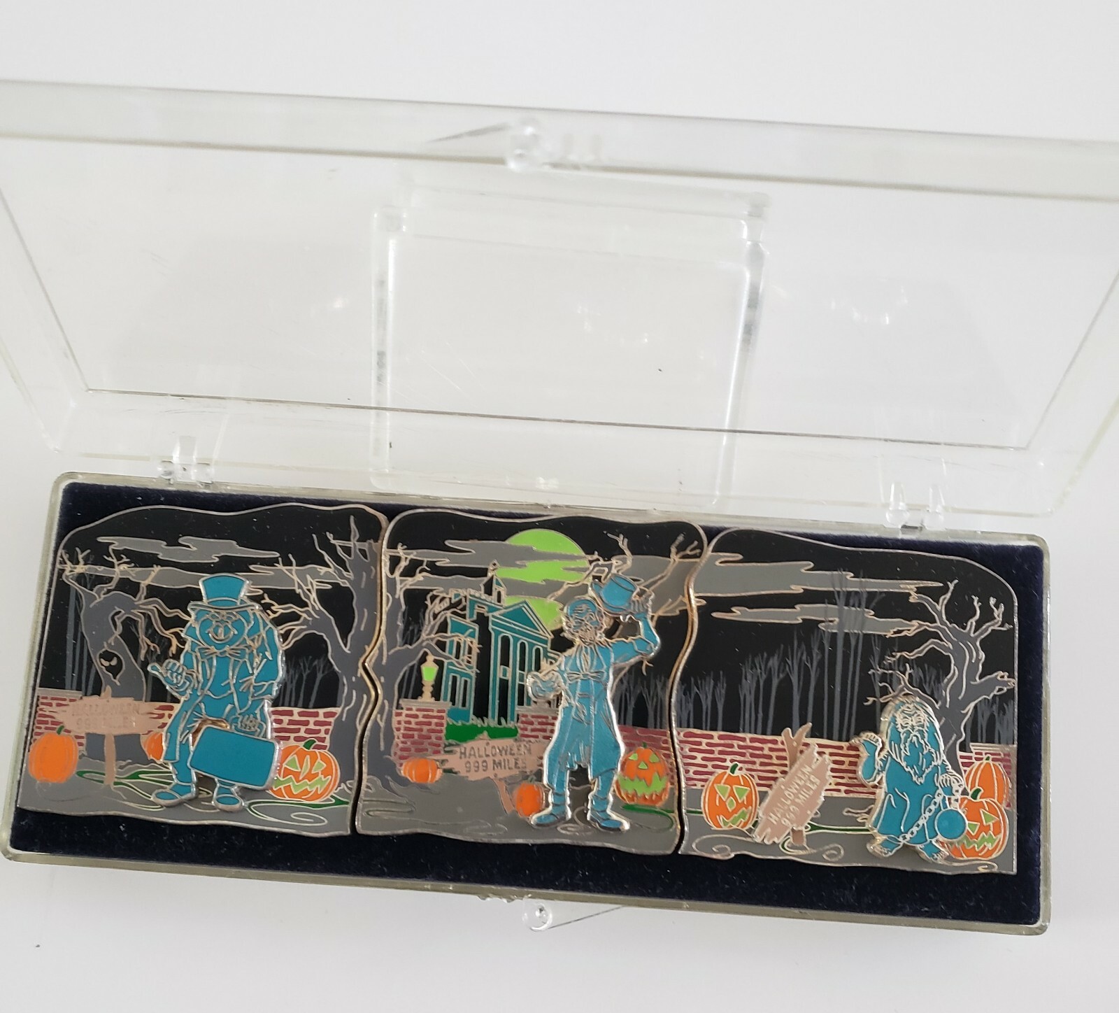 DISNEYLAND HITCHHIKING GHOSTS-PHINEAS EZRA & GUS SURPRISE PINS LE 500-FREE SHPG