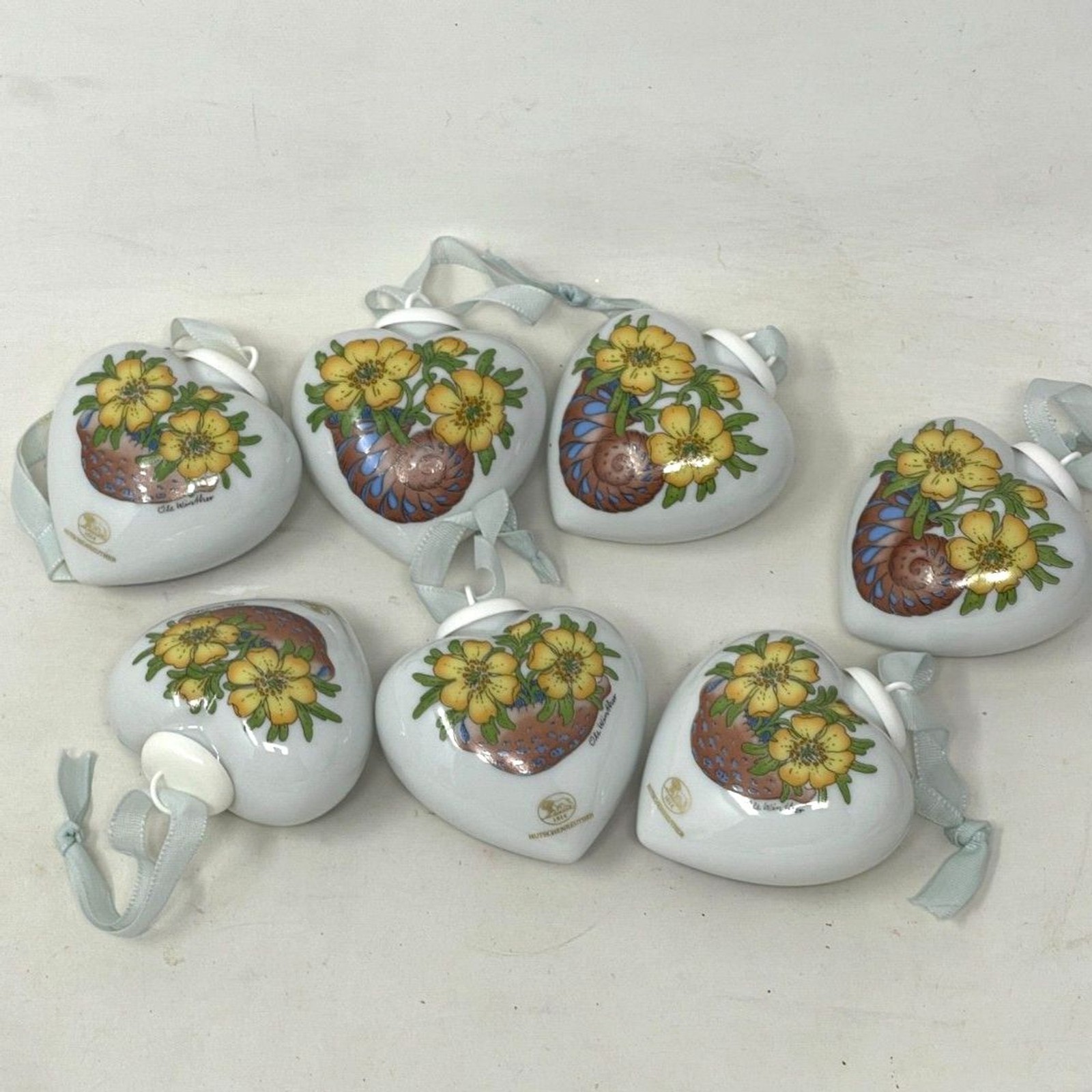 Die Lowenmarke Hutschenreuther Germany Lot of 7 Heart & Flower Ornaments *NEW*.