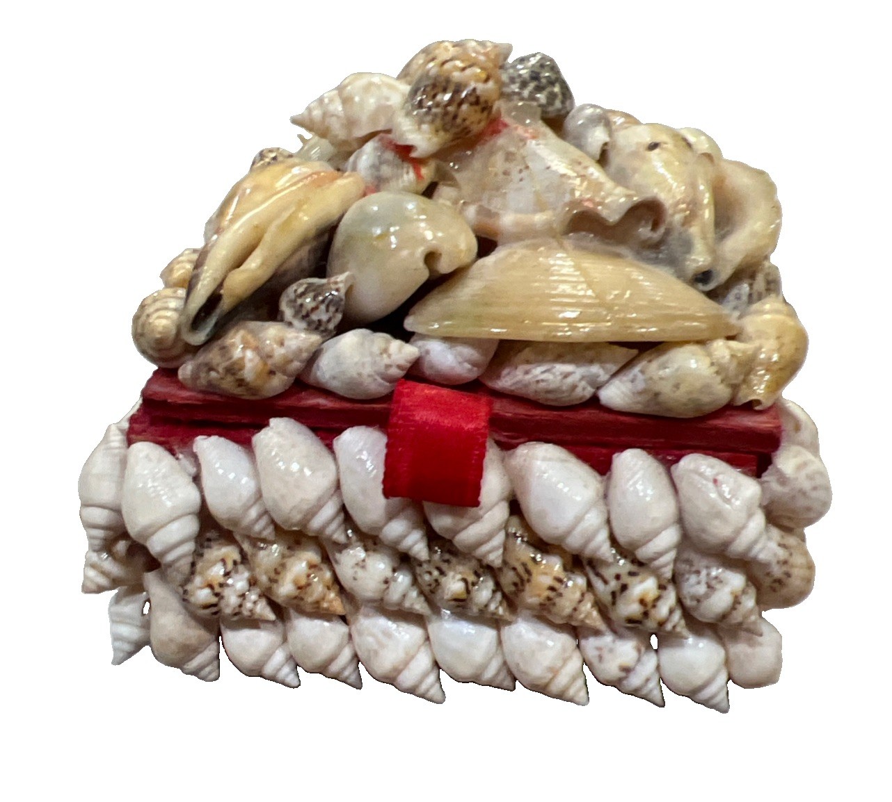 Vtg Handmade Natural Seashell Encrusted Trinket Jewlery Box Red Felt Lining 2.5”