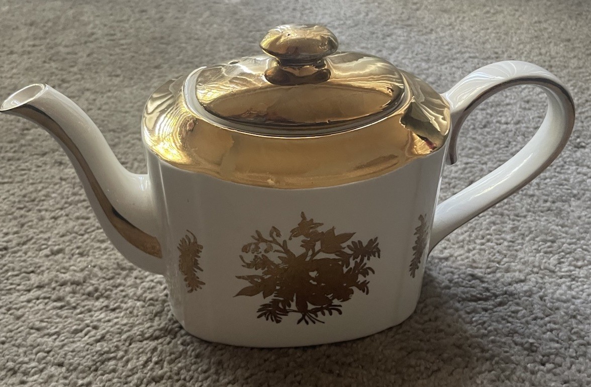 Vintage Arthur Wood Gold Floral Design Porcelain Teapot ~ ENGLAND/free Ship