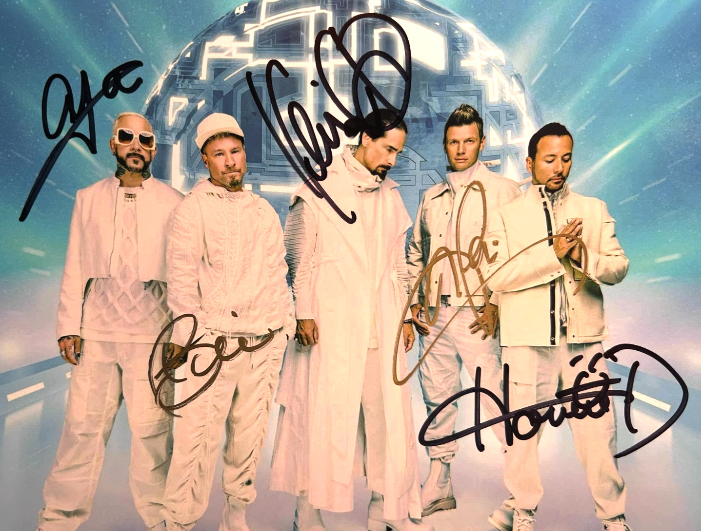 THE BACKSTREET BOYS (Full Band) Signed 8x10\