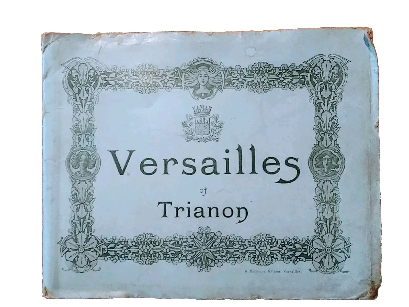 Versailles of Trianon France Fold-Out Souvenir Booklet of Lithos and Views