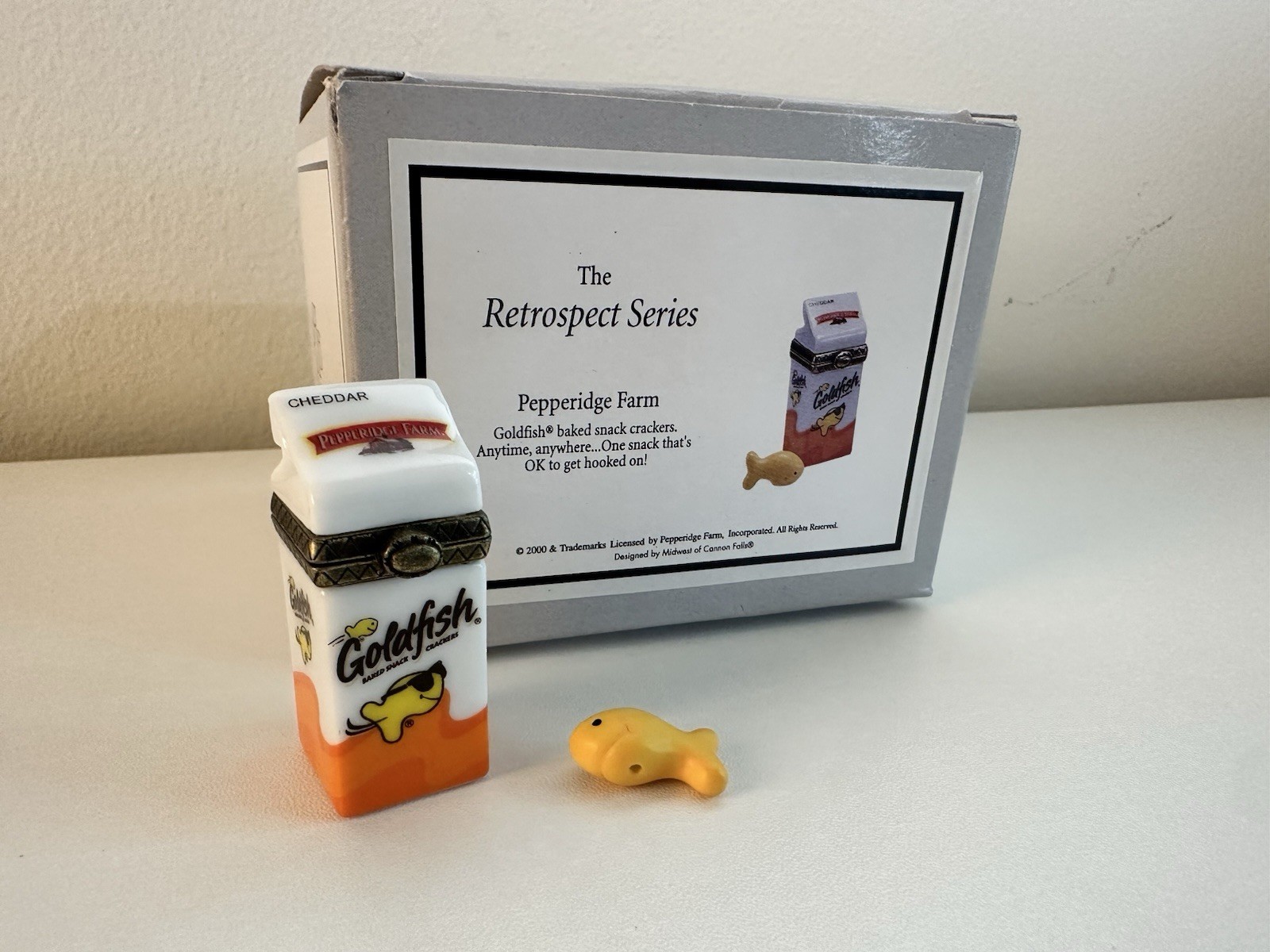 VTG PHB Porcelain Hinged Trinket Box Midwest Cannon Pepperidge Farm Goldfish