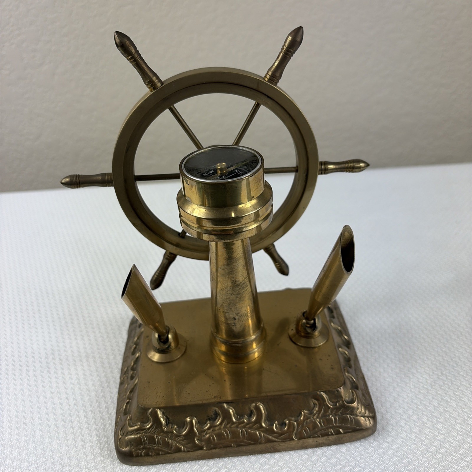 Vtg Solid 1970’s Brass Nautical Ship Wheel / Compass Duel Swivel Pen Holder Vtg Solid 1970’s Brass Nautical Ship Wheel / Compass Duel Swivel Pen Holder