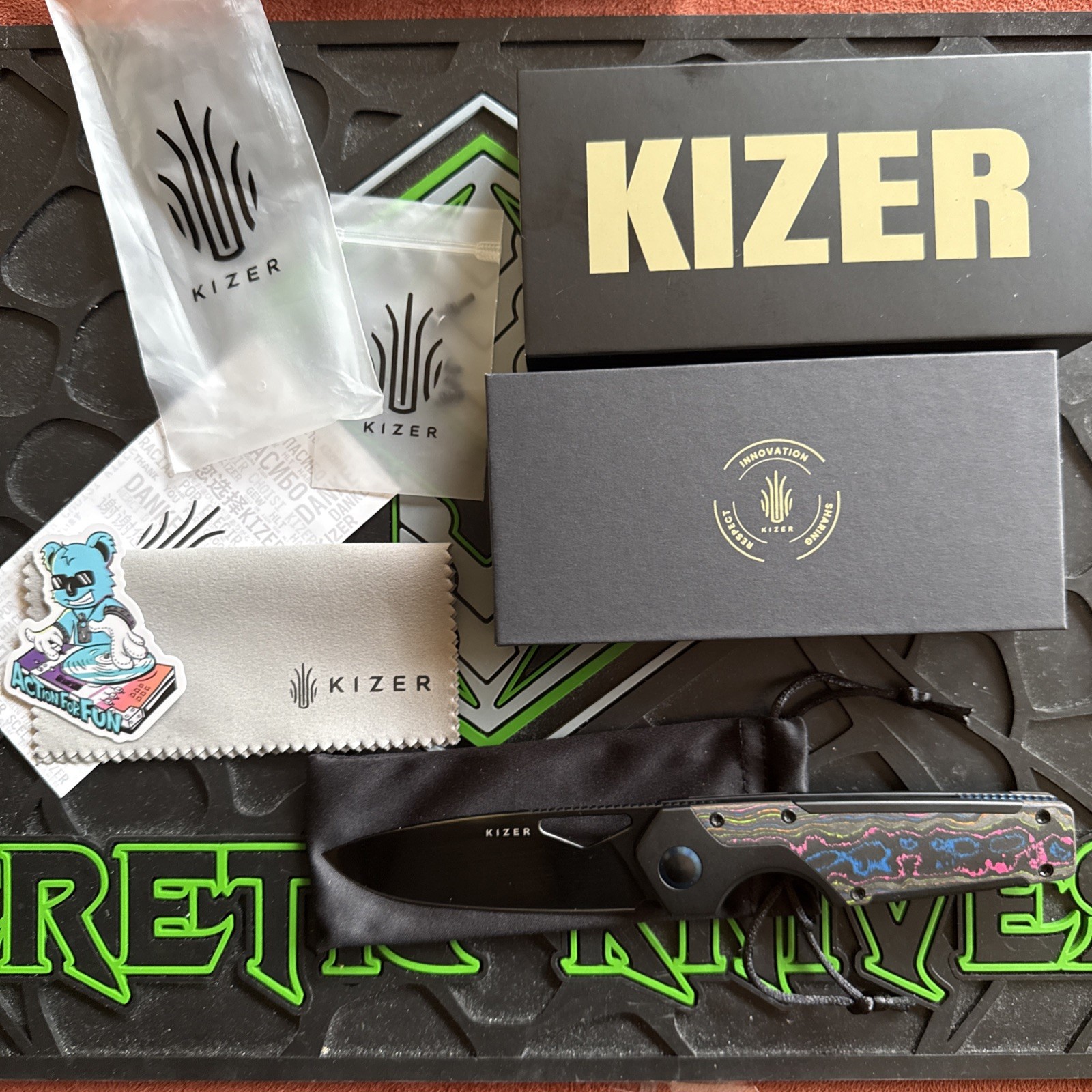 Kizer BROP 80s Camo Exclusive Serpentine M390 Steel Blade/TI Handle