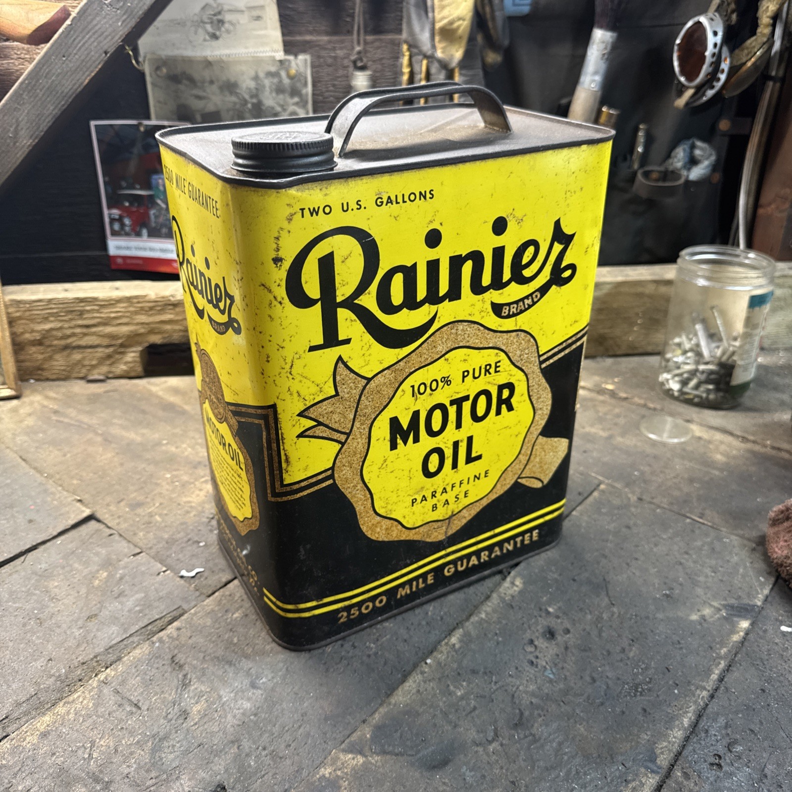 VINTAGE Very Rare 1930s-40s Rainier MOTOR OIL 2 Gallon petroliana Pre war