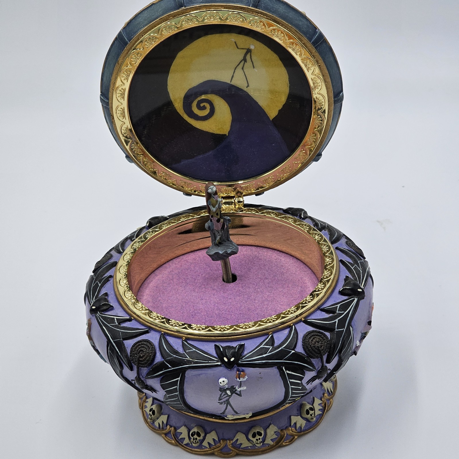 VTG 1993 Nightmare Before Christmas Sally Musical Jewelry Box This is Halloween VTG 1993 Nightmare Before Christmas Sally Musical Jewelry Box This is Halloween