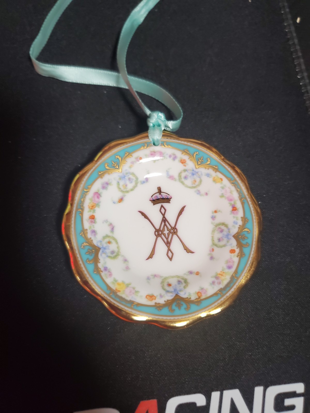 William and Mary English Royal ornament Fine Bone China