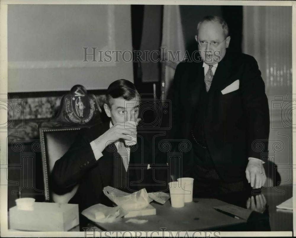1939 Press Photo Gov. Leverett Saltonstall of Mass. with his Sec. Carroll Meins