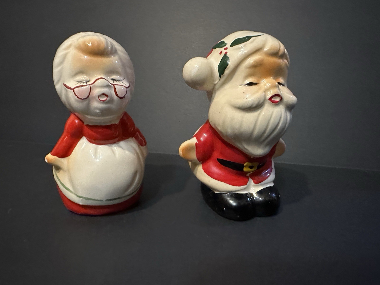 Vintage Santa Mrs Claus Salt Pepper Shakers Ceramic Christmas MCM Kitsch Set