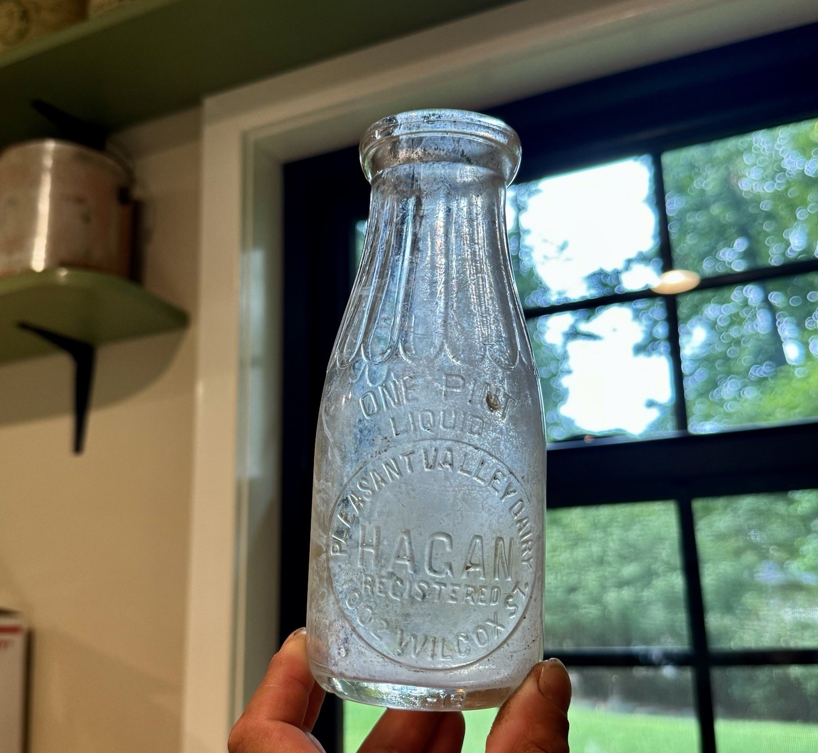 Pleasant Valley Dairy Hagan 1002 Wilcox St Pt Milk Bottle Baltimore MD Ca 1923