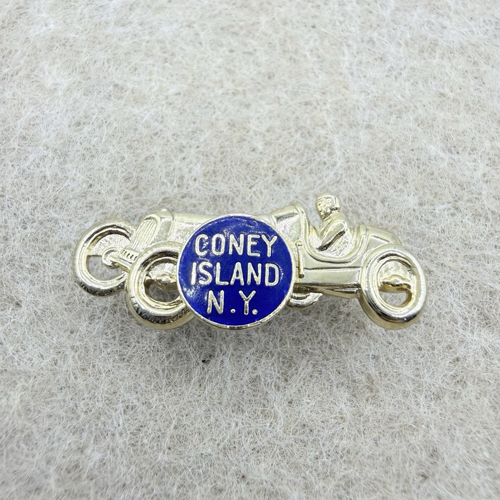 Vintage 10k Gold Plated 1940\'s Coney Island New York Souvenir Pin Collectible Vintage 10k Gold Plated 1940\'s Coney Island New York Souvenir Pin Collectible