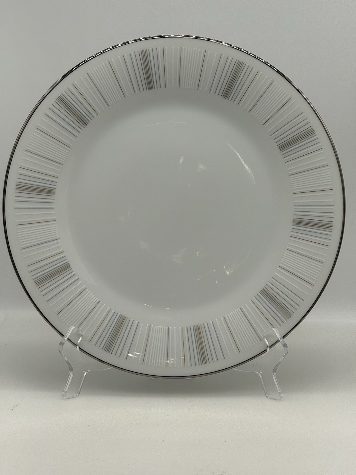 Noritake Isabella Dinner Plate 6531 Excellent Condition Noritake Isabella Dinner Plate 6531 Excellent Condition