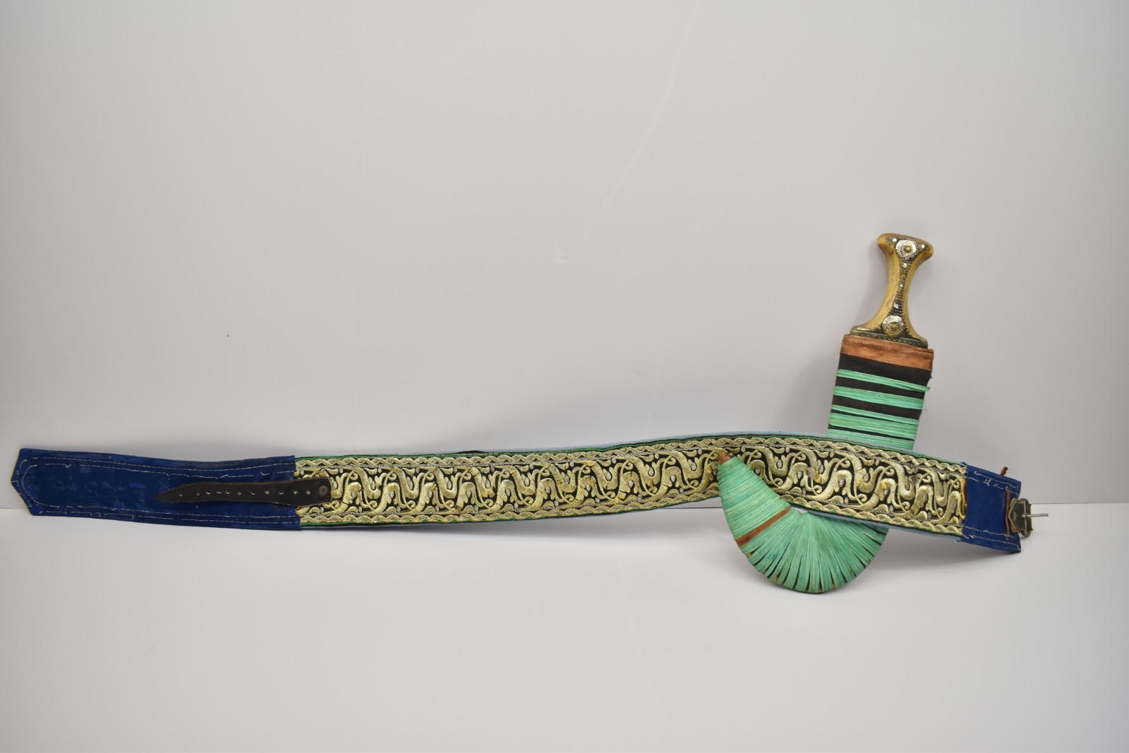 Antique Yemeni Jambiya Khanjar Dagger With Belt Antique Yemeni Jambiya Khanjar Dagger With Belt