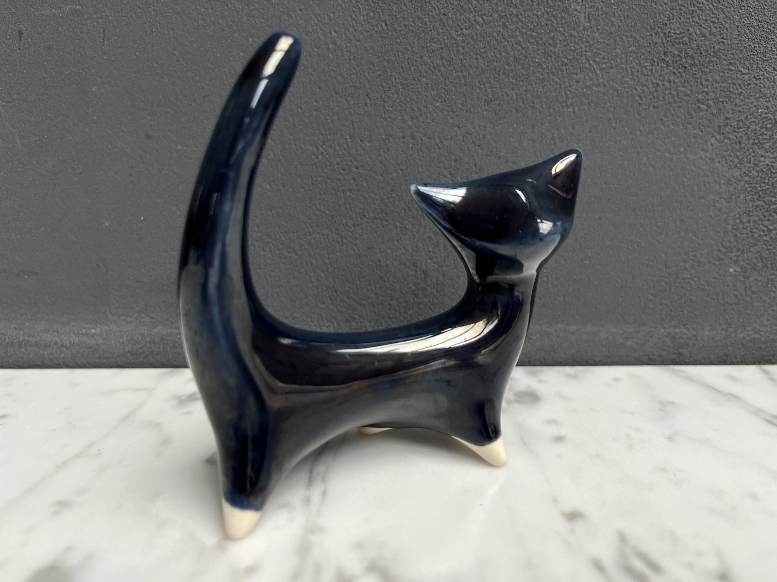 Vintage Cmielow Poland ( possibly) Cat Porcelain / China Figurine Navy Blue