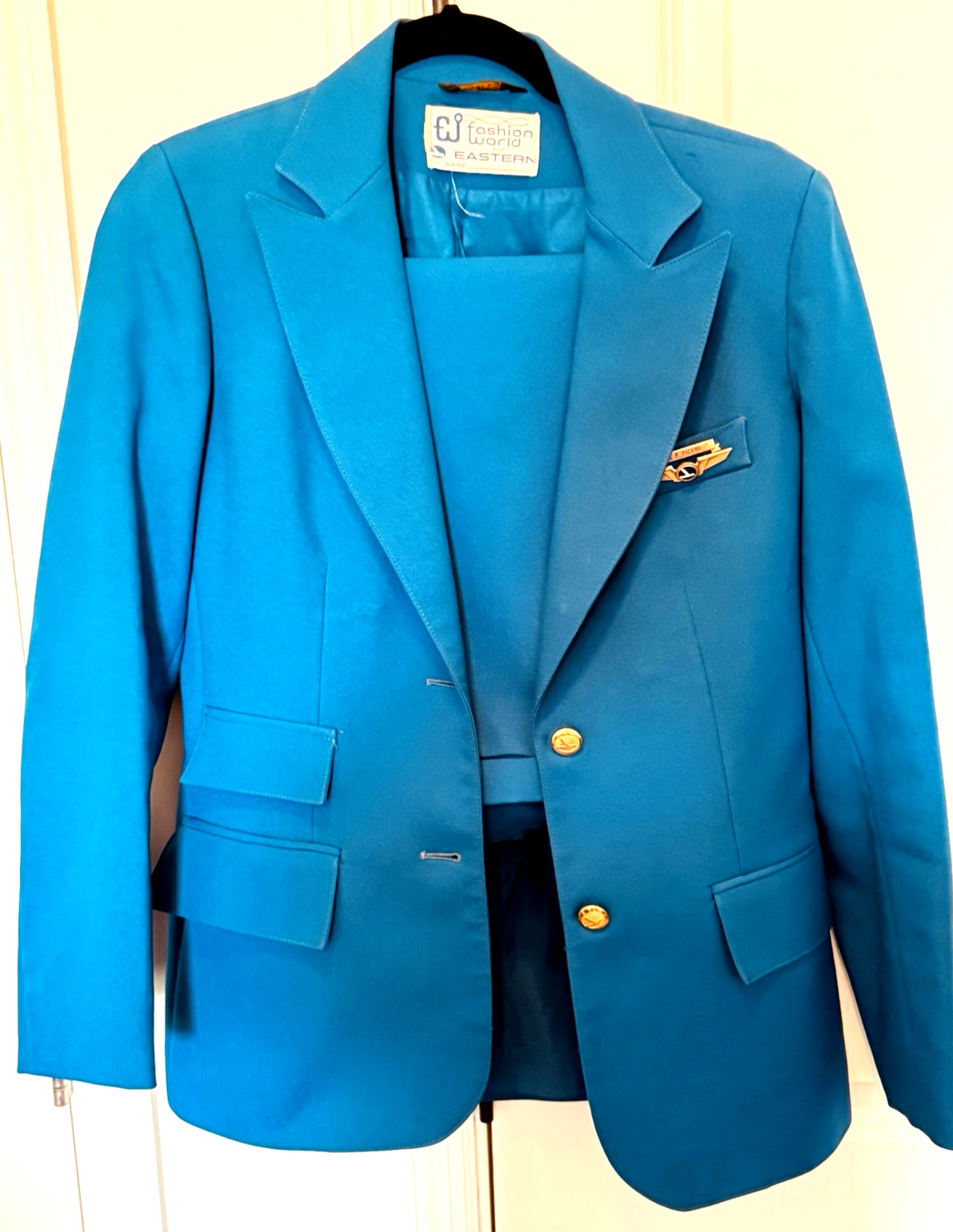 VTG. EASTERN AIRLINES STEWARDESS UNIFORM w NAME, FLT. WINGS & ORIG. GARMENT BAG VTG. EASTERN AIRLINES STEWARDESS UNIFORM w NAME, FLT. WINGS & ORIG. GARMENT BAG