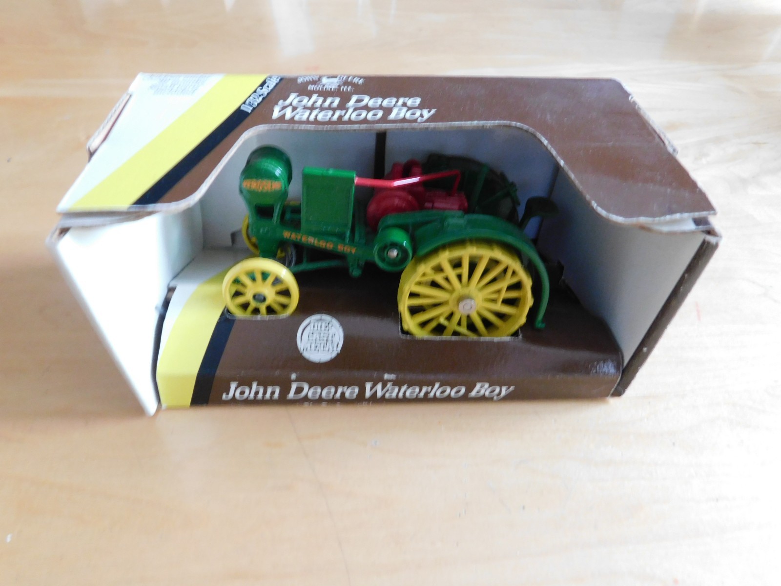 John Deere Waterloo Boy 1/32 Diecast Tractor Unopened