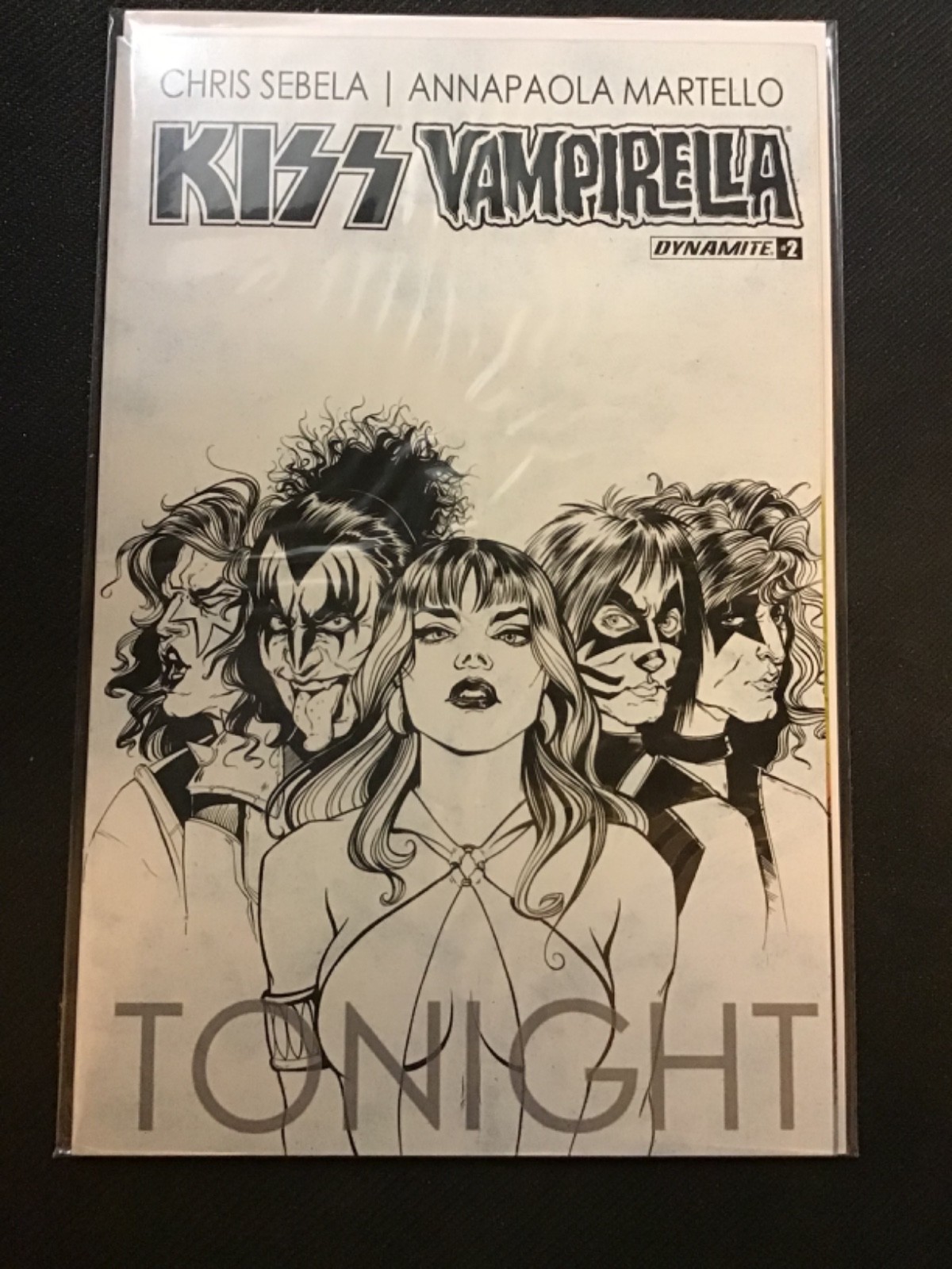 Kiss/Vampirella #2 B&W Cover Kiss/Vampirella #2 B&W Cover