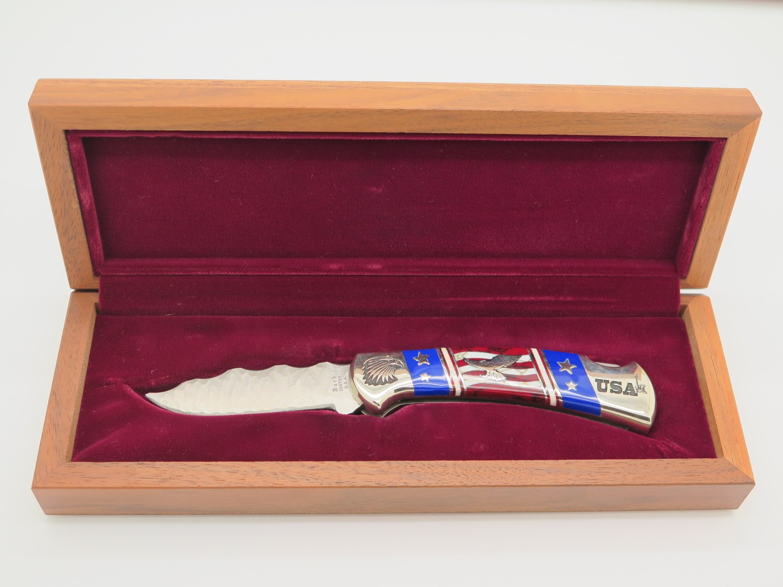 Custom David Yellowhorse Buck 109 112 Ranger Eagle USA Flag Opal Folding Knife