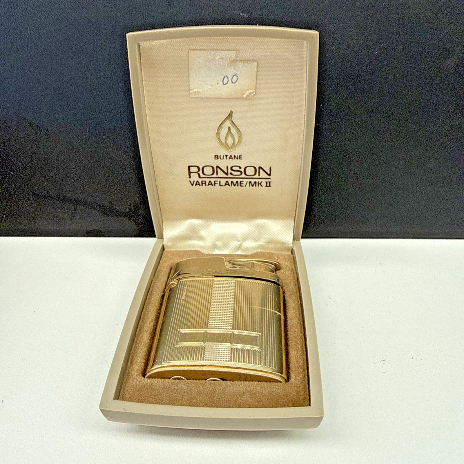 Vintage Ronson Varaflame Standard Butane Lighter Gold Tone Not Working Condition