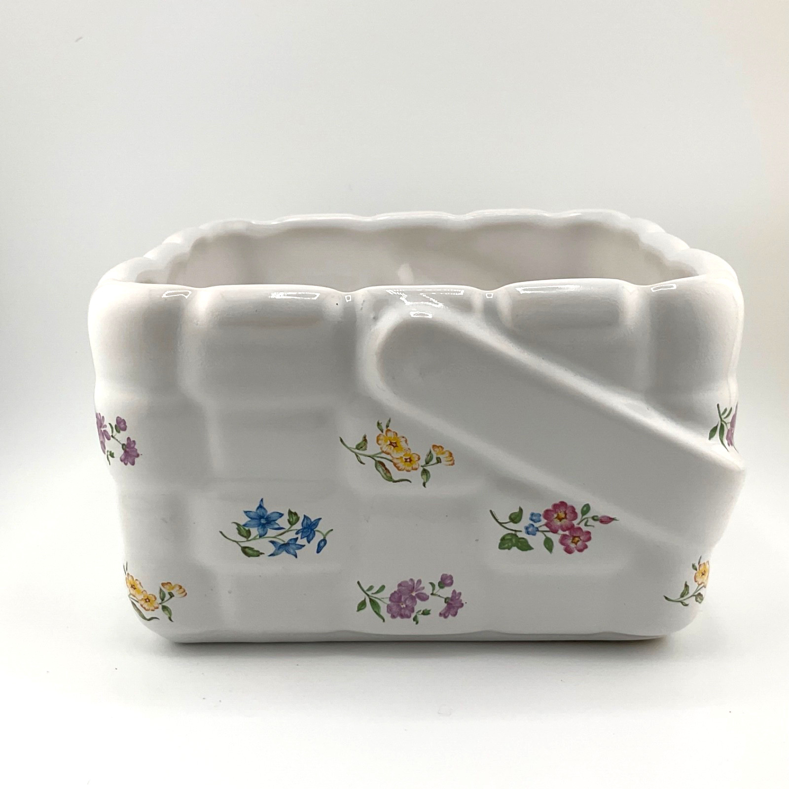 Teleflora White Planter Picnic Basket Gift Ceramic Spring Floral. 5.5” Square