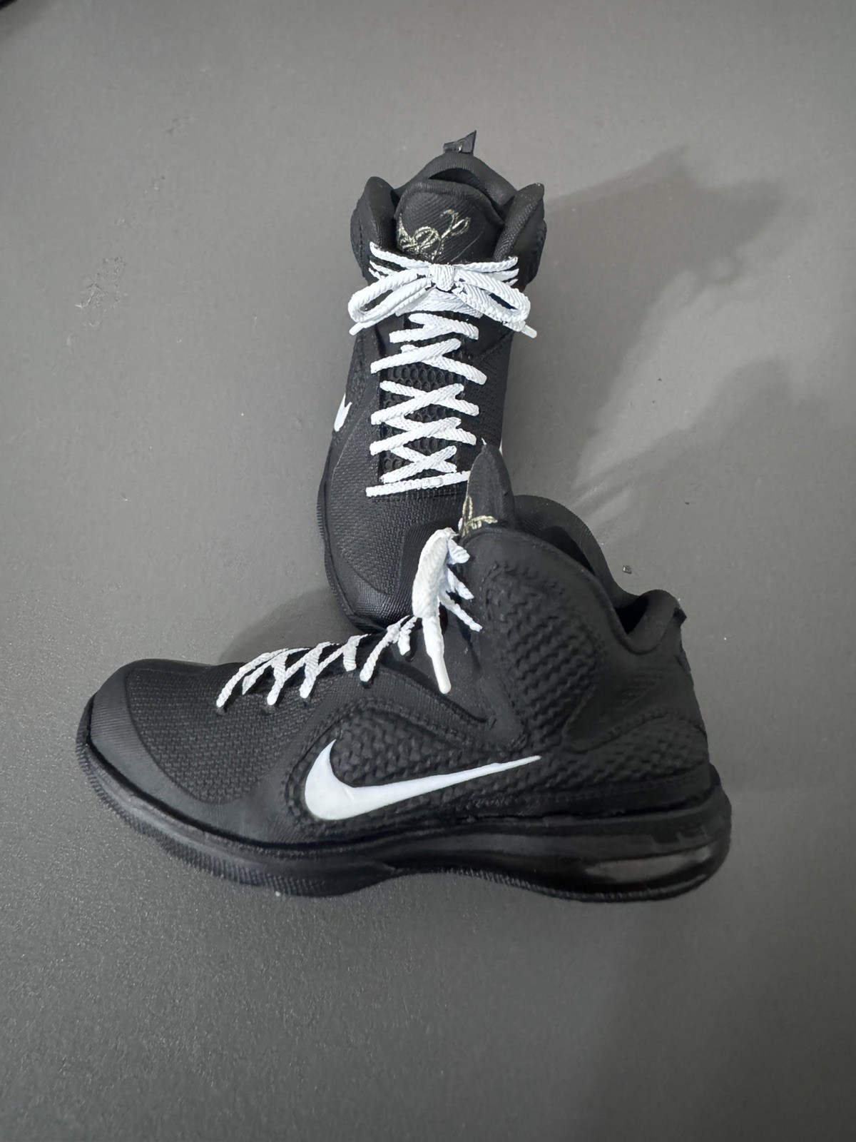 Reset Studio Black Heat Miami LeBron James LbJ9 shoes 1/6 scale fit Enterbay