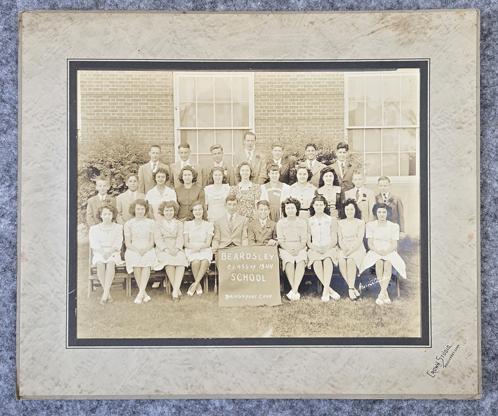 Vintage 1944 Beardsley School Class Photo Bridgeport CT Crown Studio Original