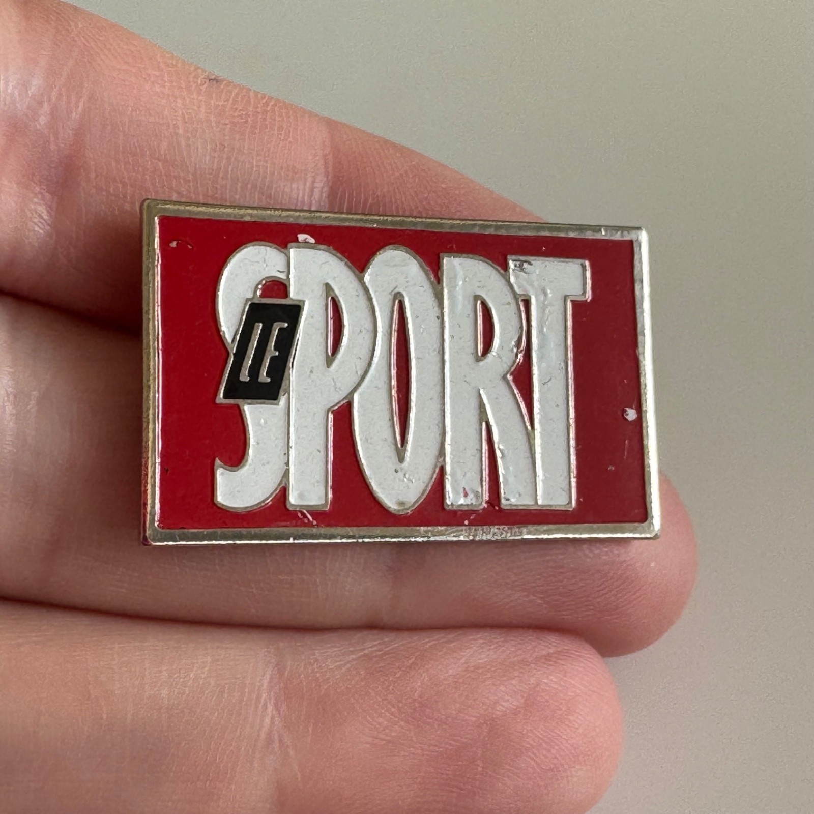 Vtg Le Sport Logo Enamel Lapel Pin Red And White Rectangle