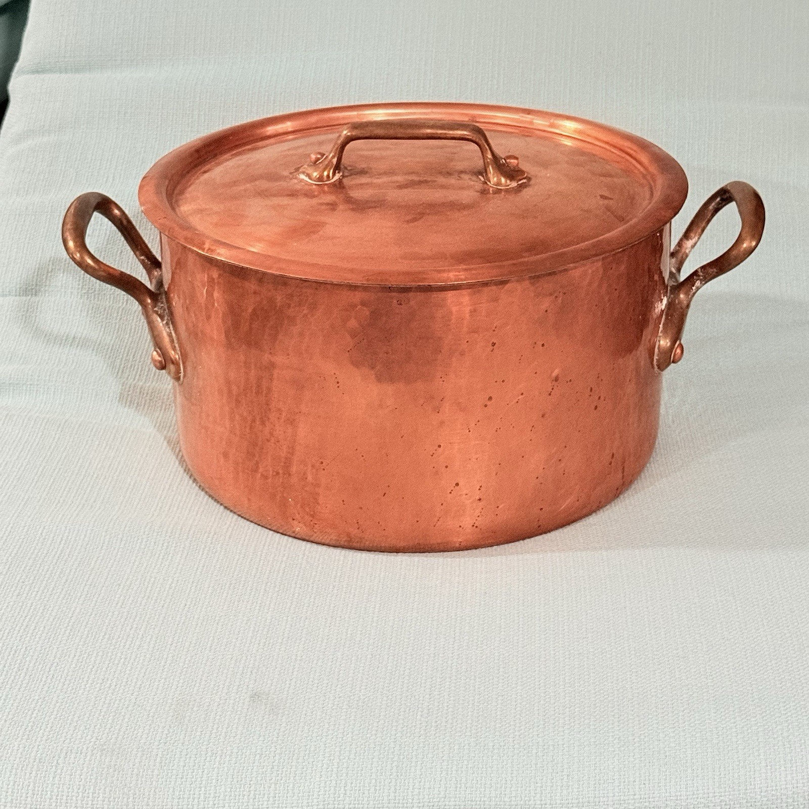 Vintage  large Hammered Copper Pan Pot 9 lbs Made In France Lid