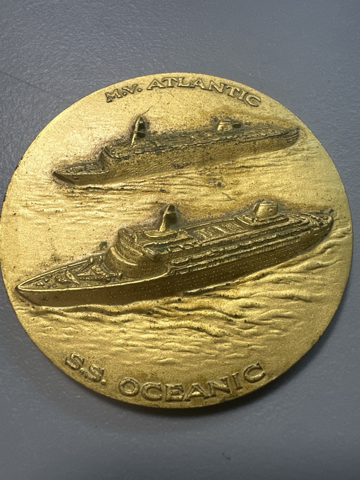 Home Lines Gold Medal M.V. Atlantic & S.S. Oceanic Bertoni Milano 1980s Maritime