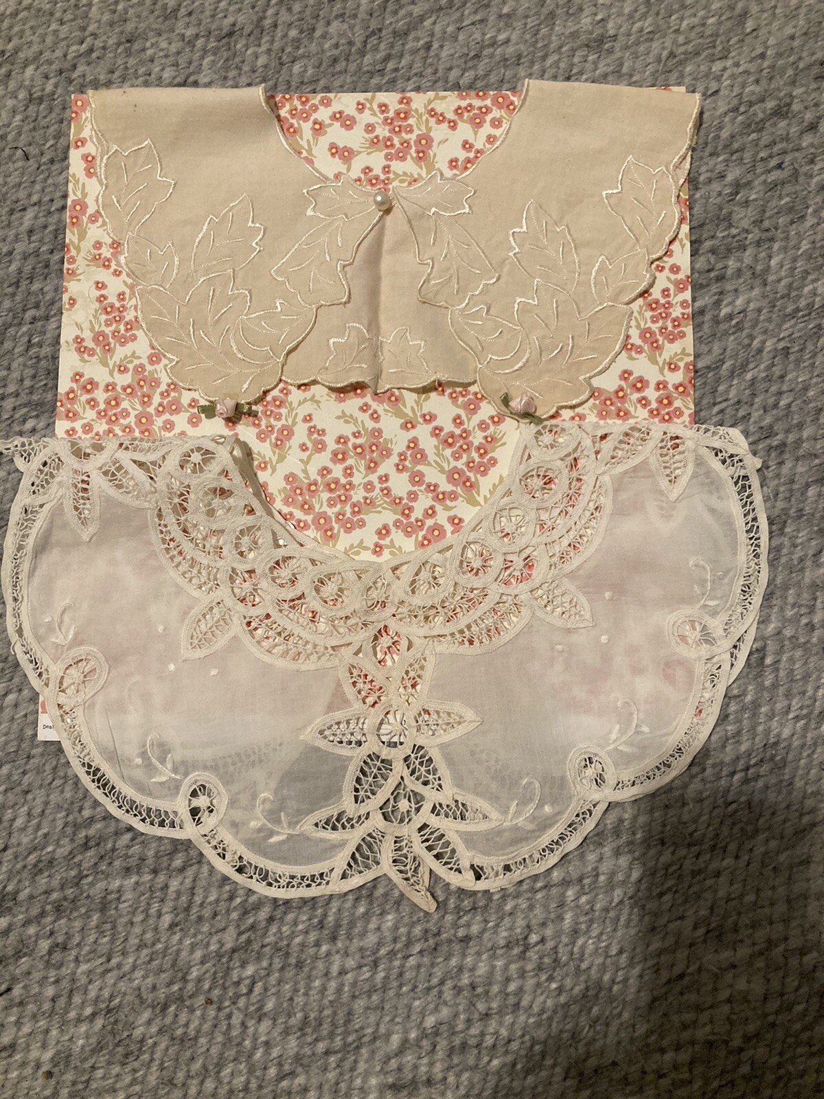 Two vintage lace collars