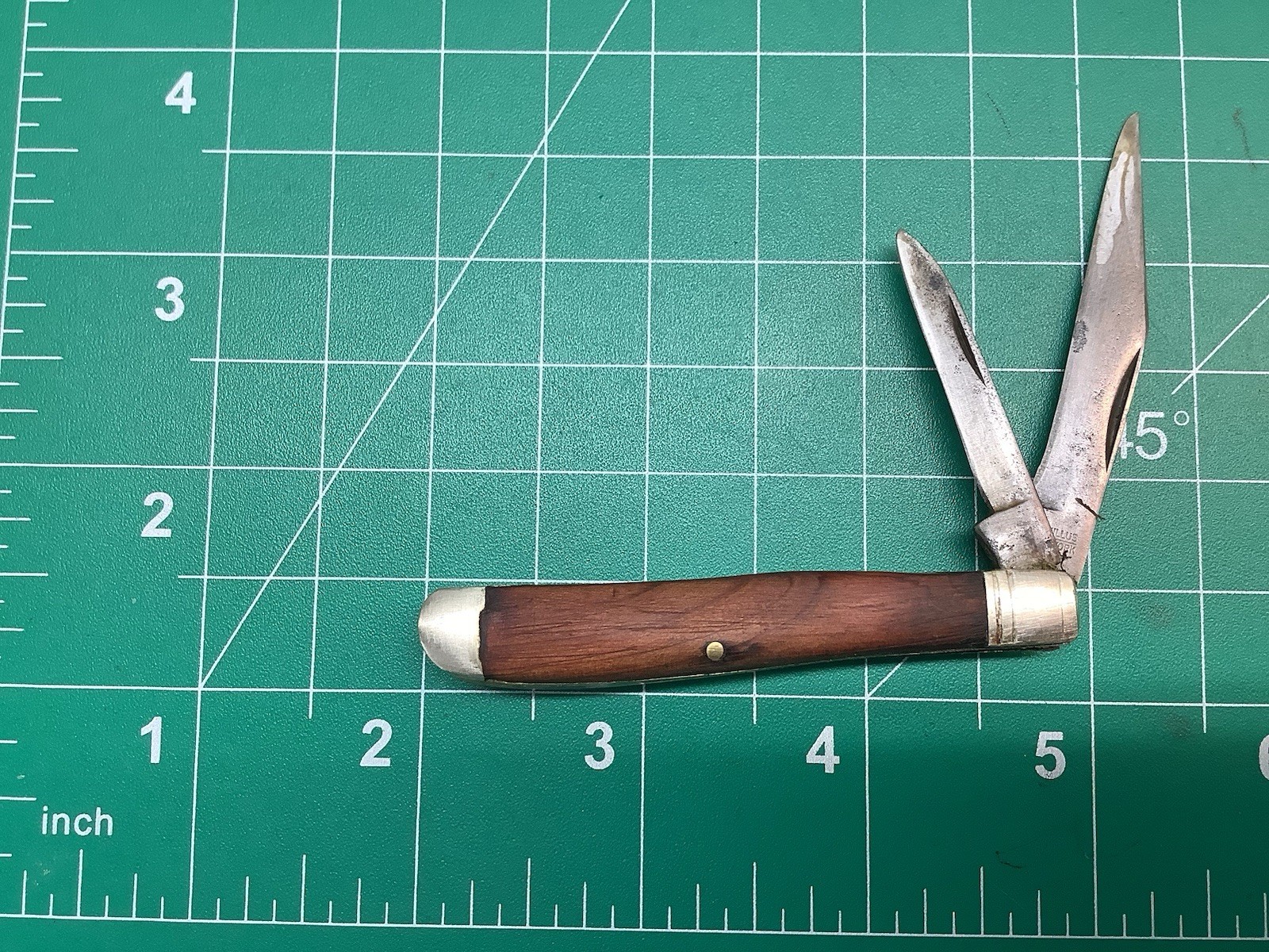 Vintage Camillus 3 Line #22 Wood Handled Jack