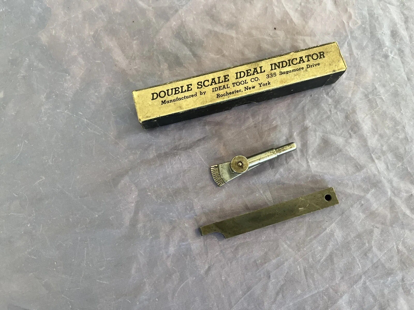 VINTAGE IDEAL TOOL CO DOUBLE SCALE IDEAL INDICATOR - ORIG BOX - VERY GOOD COND VINTAGE IDEAL TOOL CO DOUBLE SCALE IDEAL INDICATOR - ORIG BOX - VERY GOOD COND